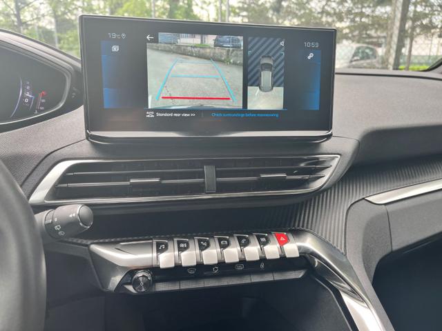 PEUGEOT 3008 usata, con Climatizzatore