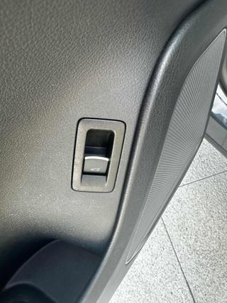 VOLKSWAGEN Touareg usata, con ESP