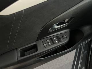 OPEL Corsa usata, con Specchietti laterali elettrici