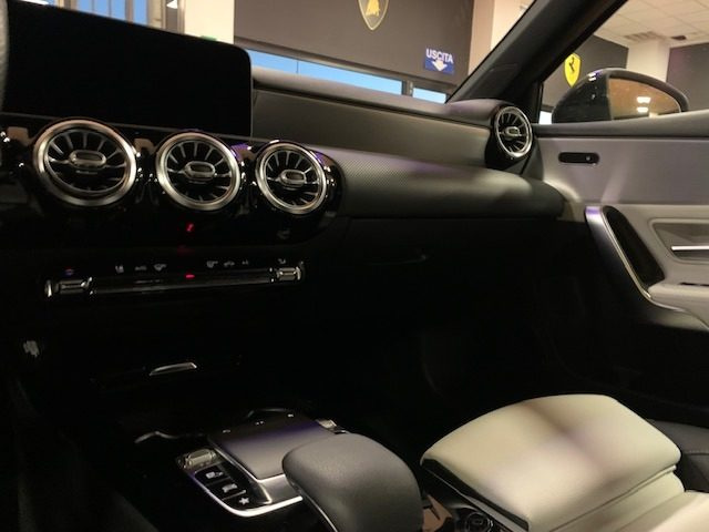 MERCEDES-BENZ A 220 usata, con Sistema di navigazione