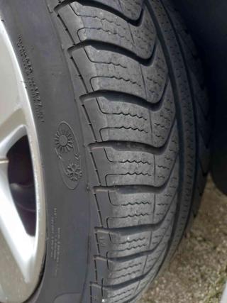 VOLKSWAGEN Touran usata 25