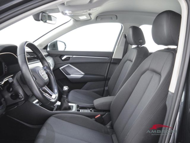 AUDI Q3 usata 8