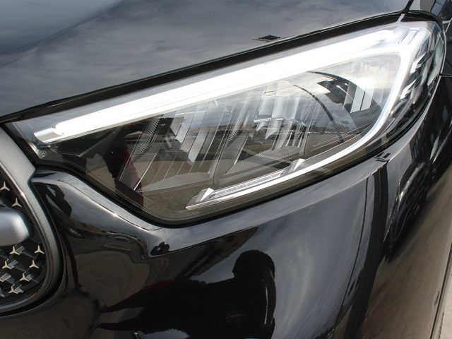 MERCEDES-BENZ GLC 200 usata, con Sensori di parcheggio anteriori
