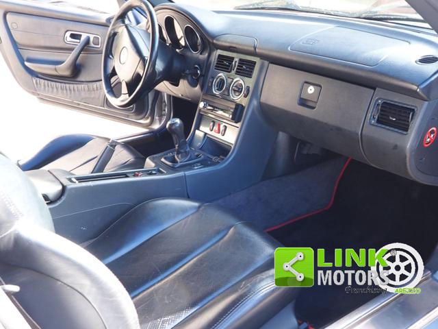 MERCEDES-BENZ SLK 200 usata, con Specchietti laterali elettrici