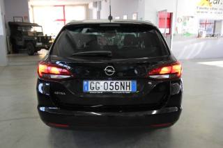OPEL Astra usata, con Autoradio