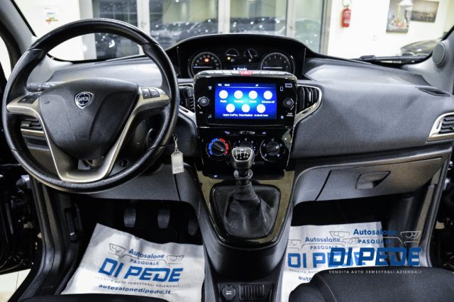 LANCIA Ypsilon usata, con Autoradio digitale