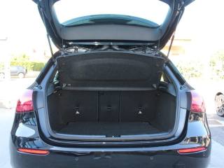 MERCEDES-BENZ A 180 usata, con Sensori di parcheggio anteriori