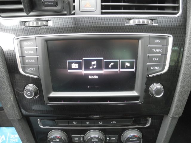 VOLKSWAGEN Golf GTD usata, con Sensori di parcheggio anteriori