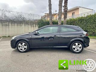 OPEL Astra usata, con Interni in pelle