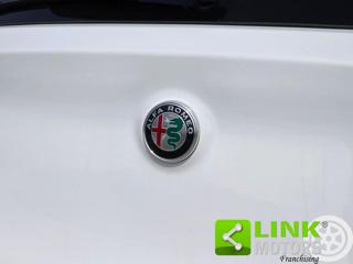 ALFA ROMEO Stelvio usata, con Sensori di parcheggio posteriori