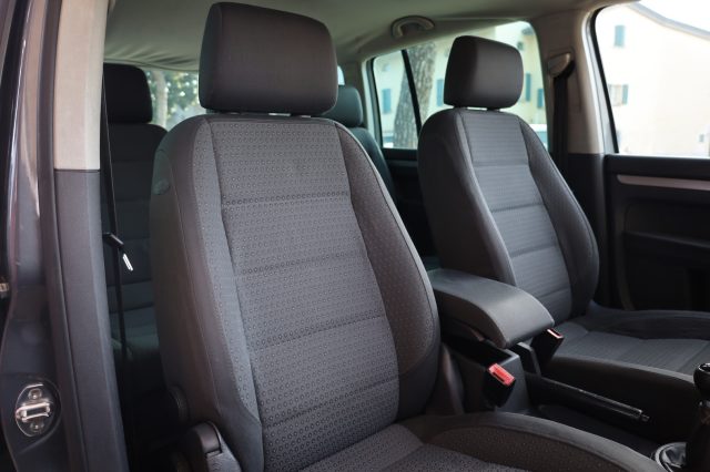 VOLKSWAGEN Touran usata 67