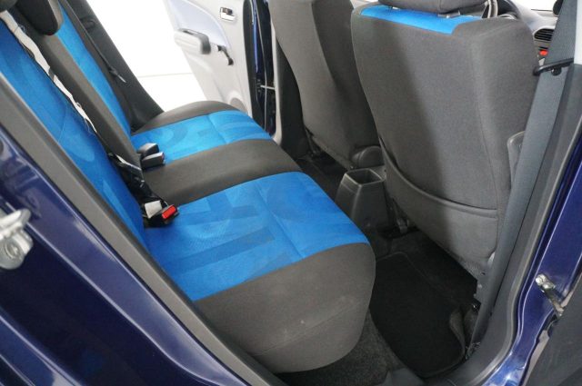 OPEL Agila usata, con Volante in pelle