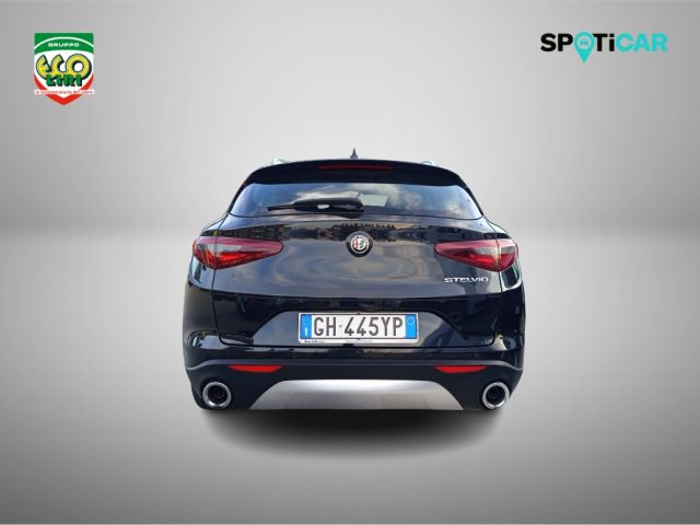 ALFA ROMEO Stelvio usata, con Autoradio