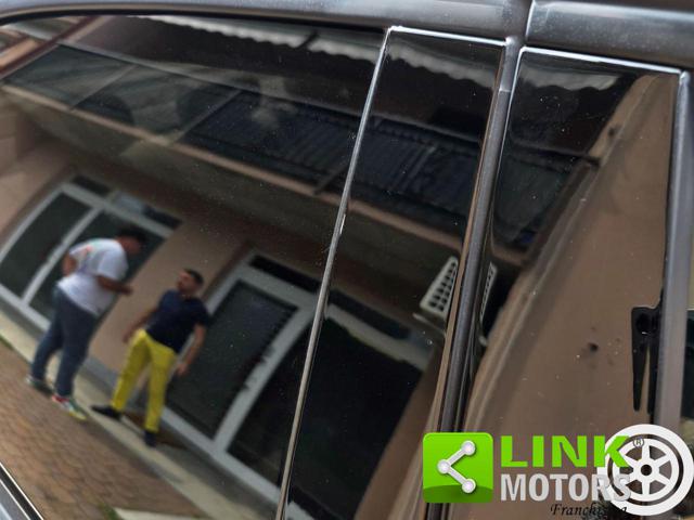 MERCEDES-BENZ C 320 usata, con Leve al volante