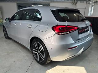 MERCEDES-BENZ A 180 usata, con Alzacristalli elettrici