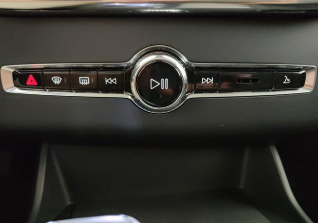 VOLVO XC90 usata, con Luci diurne LED