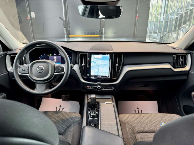 VOLVO XC60 usata, con Sedile posteriore sdoppiato