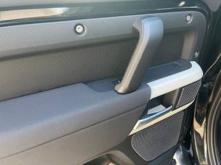 LAND ROVER Defender usata, con Bracciolo