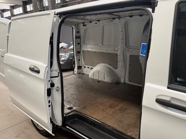 MERCEDES-BENZ Vito usata, con Volante multifunzione