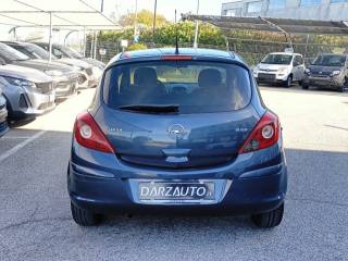 OPEL Corsa usata, con MP3