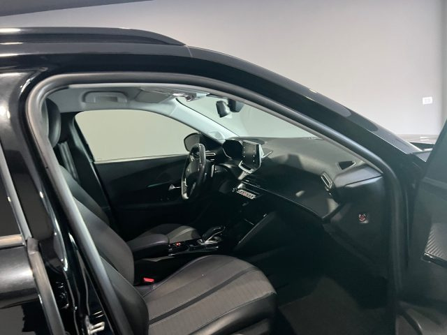 PEUGEOT 2008 usata, con Boardcomputer