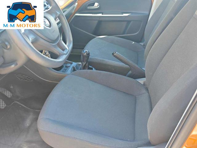 VOLKSWAGEN up! usata 19