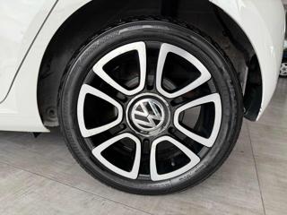VOLKSWAGEN up! usata, con Sedile posteriore sdoppiato