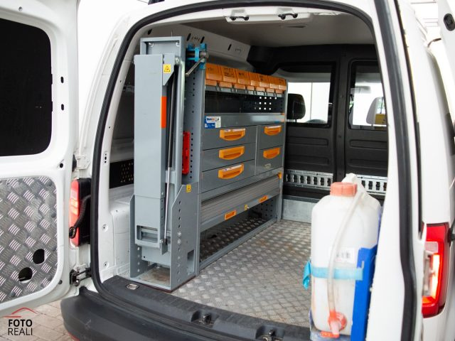 VOLKSWAGEN Caddy usata, con ESP