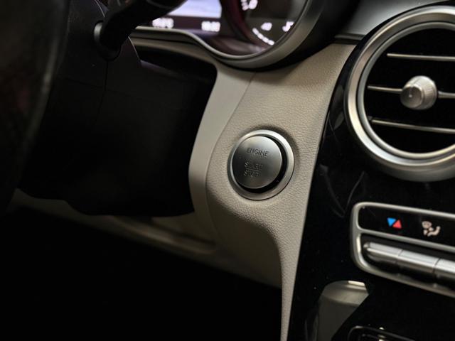 MERCEDES-BENZ C 220 usata, con Leve al volante
