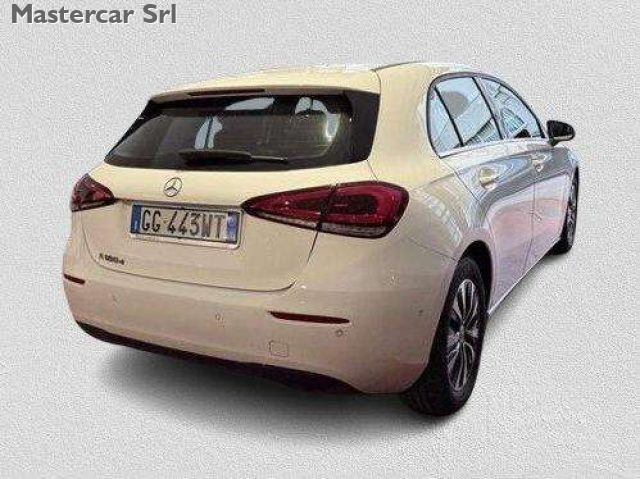 MERCEDES-BENZ A 180 usata, con Climatizzatore