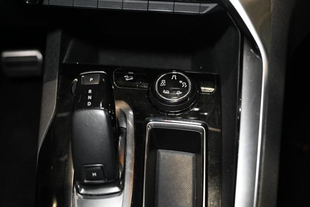 PEUGEOT 3008 usata, con Fendinebbia