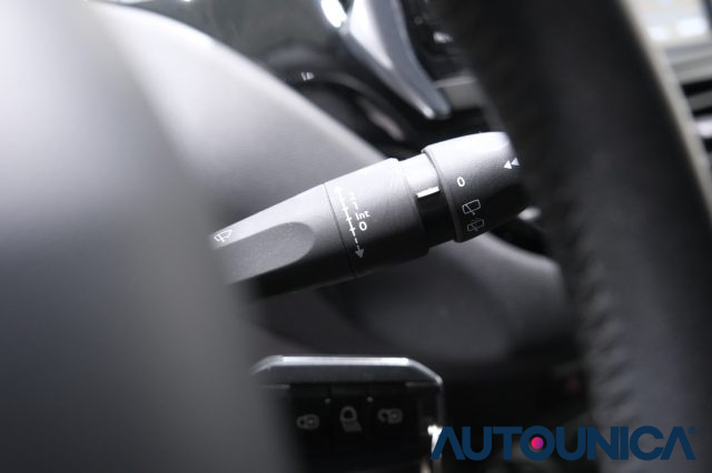PEUGEOT 208 usata, con Isofix