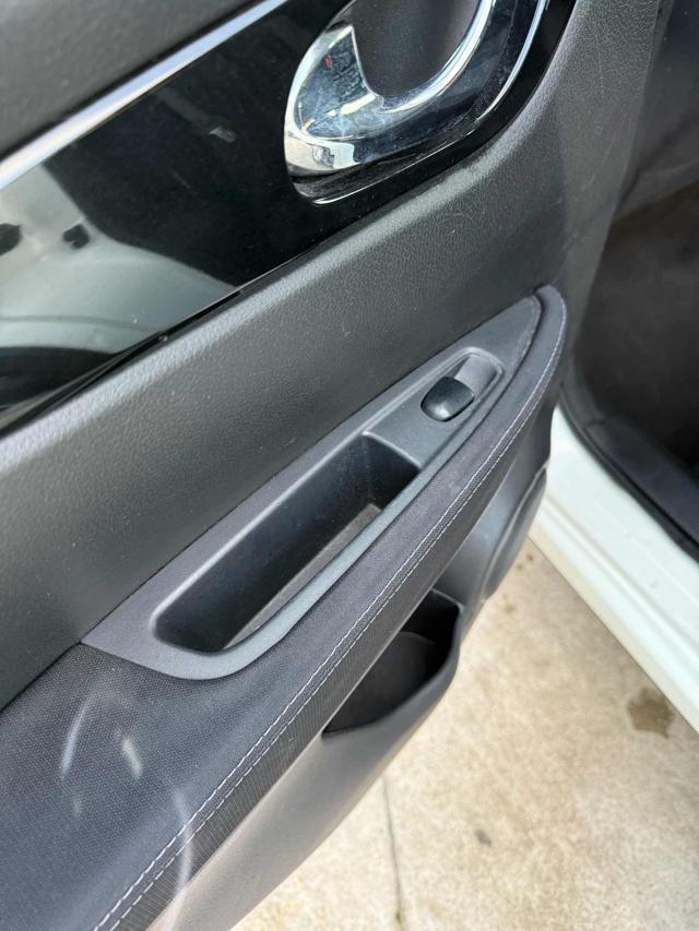 NISSAN Qashqai usata, con Climatizzatore