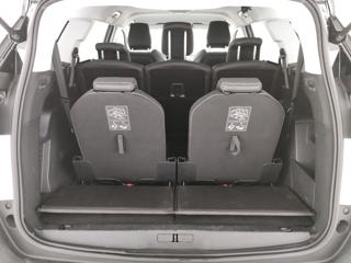 PEUGEOT 5008 usata, con Touch screen