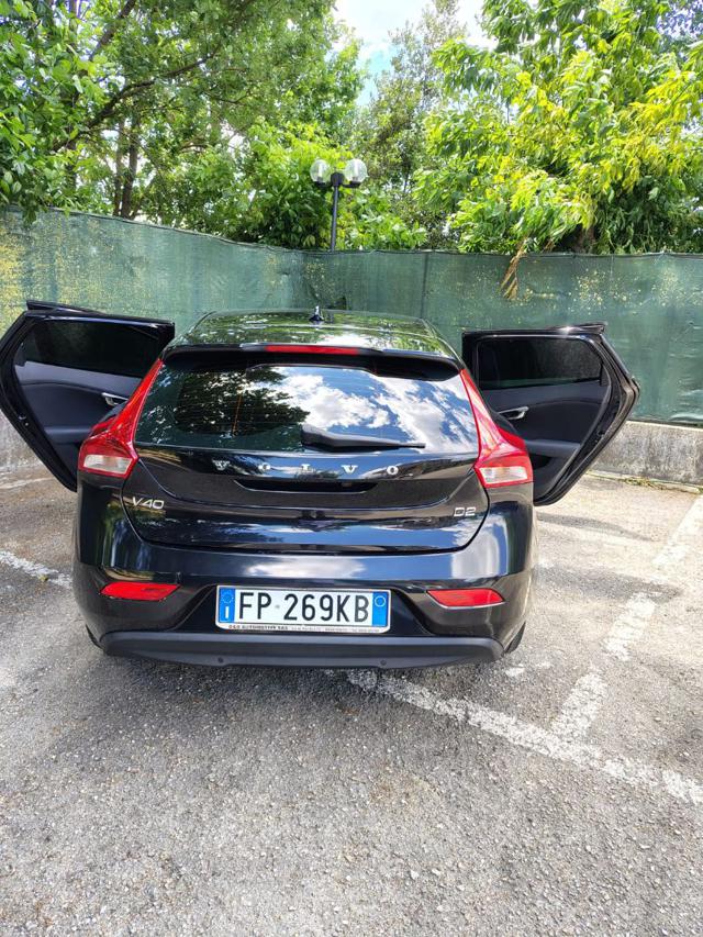 VOLVO V40 usata, con Autoradio