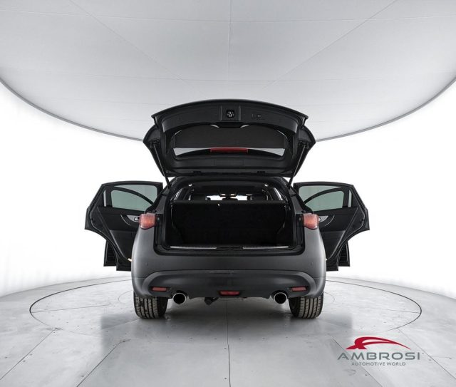 INFINITI QX70 usata 6