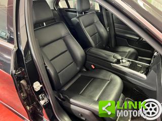 MERCEDES-BENZ E 220 usata, con Sensori di parcheggio posteriori