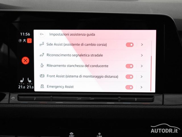 VOLKSWAGEN Golf usata, con Luci diurne