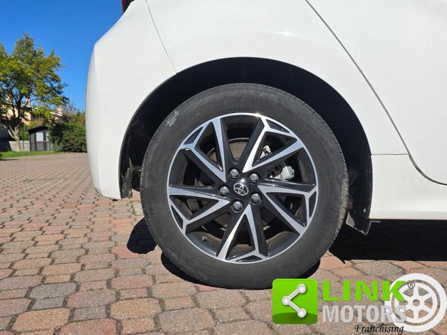 TOYOTA Yaris usata, con Cruise Control