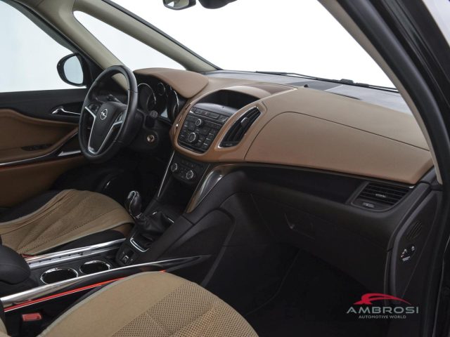 OPEL Zafira Tourer usata 13