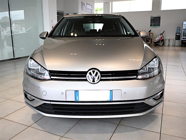 VOLKSWAGEN Golf usata, con Airbag