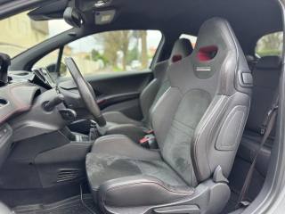 PEUGEOT 208 usata, con Autoradio