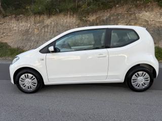 VOLKSWAGEN up! usata, con Autoradio
