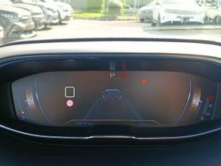PEUGEOT 5008 usata, con Leve al volante