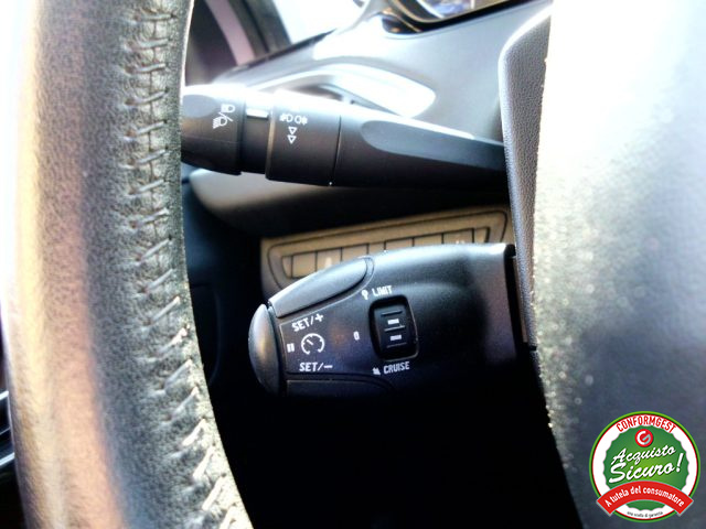 PEUGEOT 208 usata, con Vivavoce