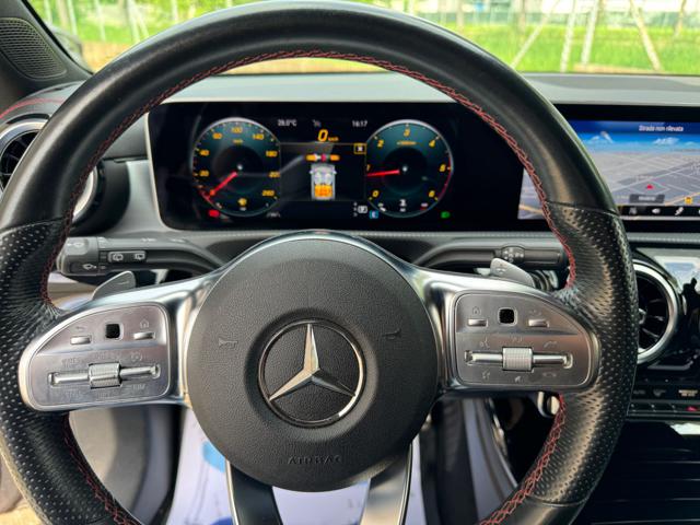 MERCEDES-BENZ CLA 200 usata, con Chiusura centralizzata
