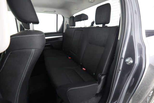 TOYOTA Hilux usata 3