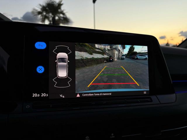 VOLKSWAGEN Golf usata, con Controllo automatico clima