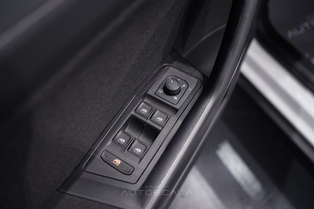 VOLKSWAGEN T-Roc usata, con Cruise Control