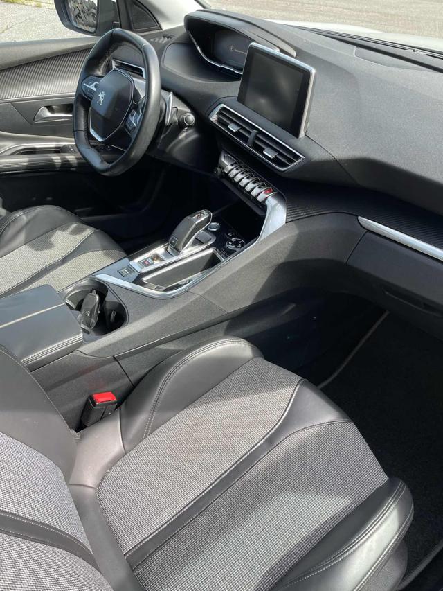 PEUGEOT 3008 usata, con Cruise Control